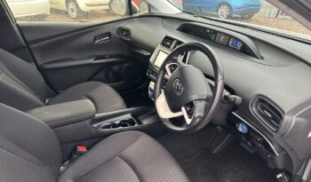 
									2018 Toyota Prius full								