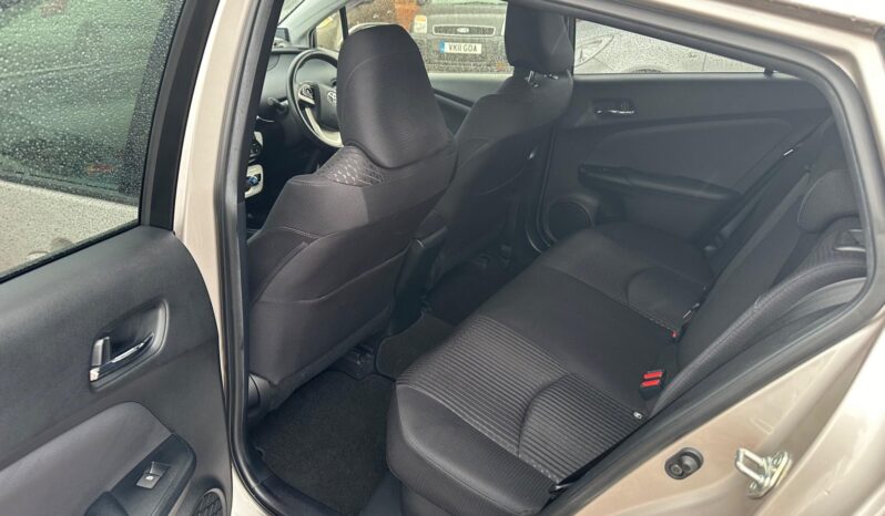 
								2018 Toyota Prius full									